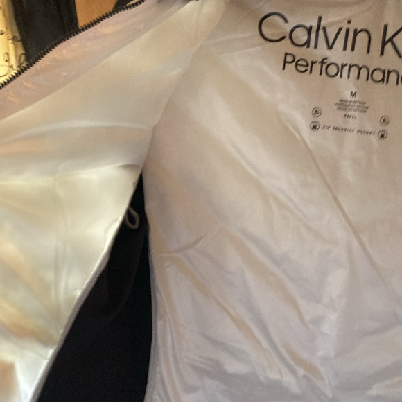 Calvin Klein Performance Hooded White and Black Ski Parka - Picture 6 of 10